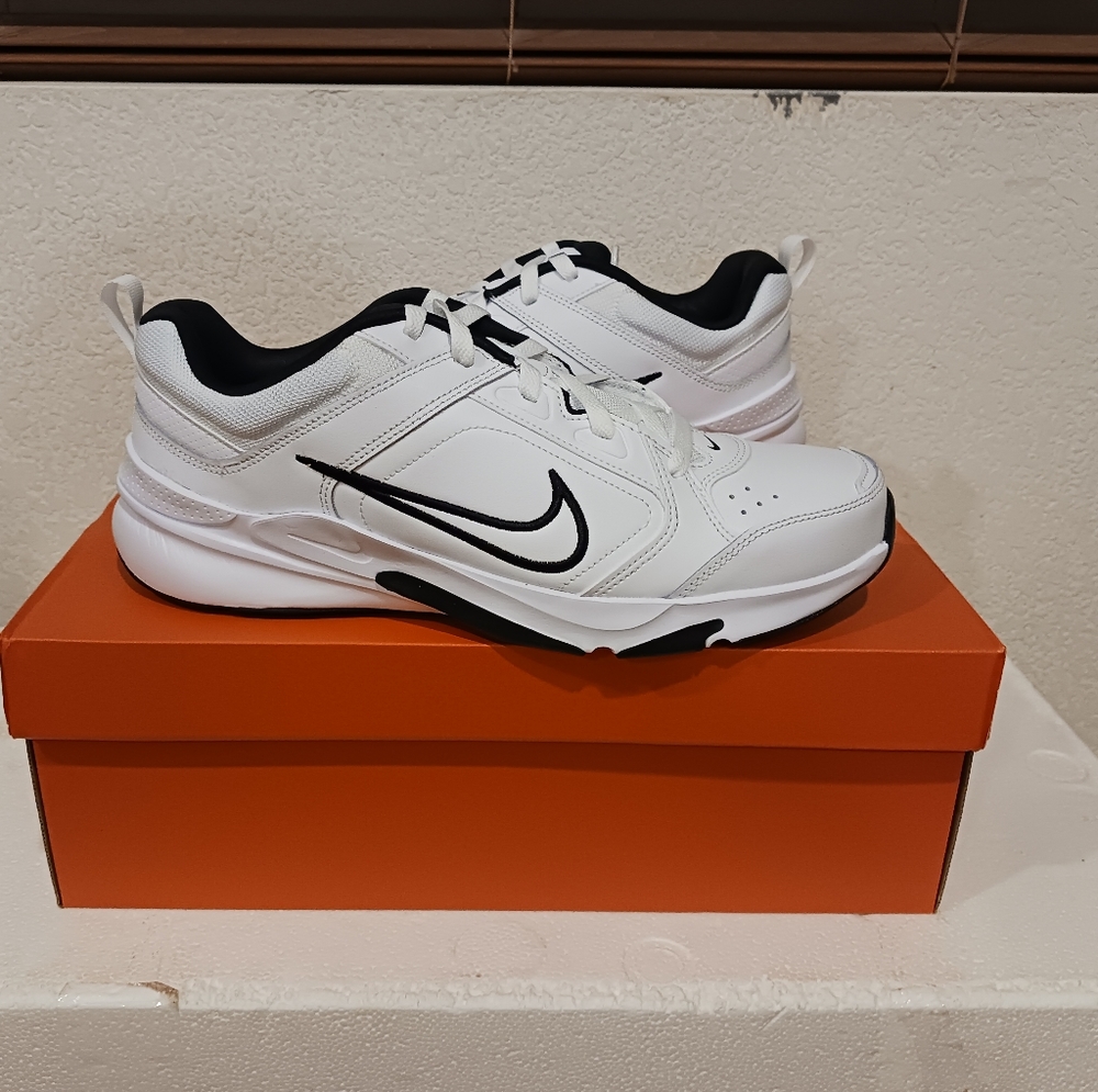 Nike